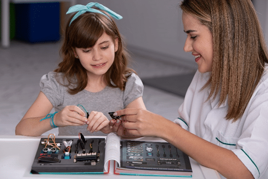  EstroGênias incentiva participação das meninas na ciência